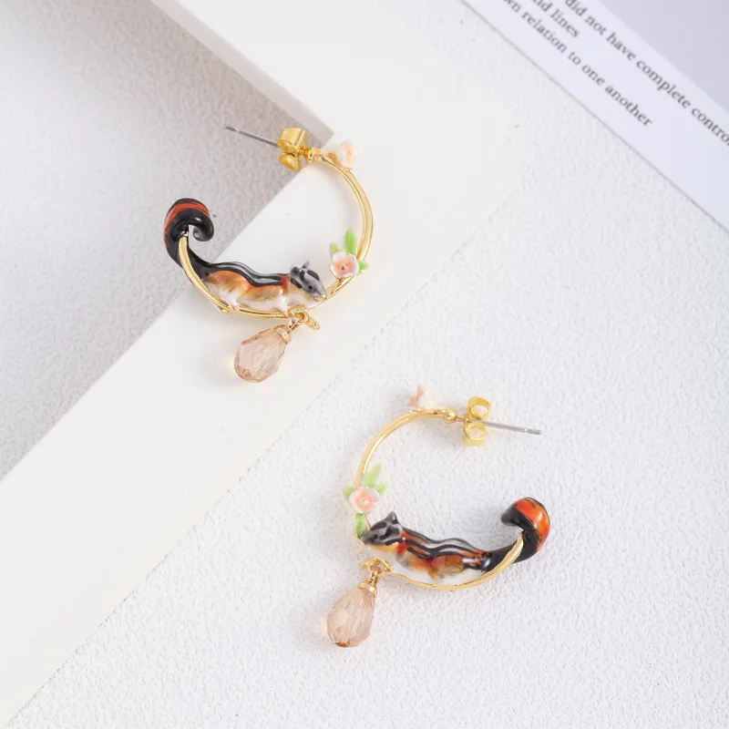 

European and American Jewelry Fashion Personality Trend Hand-painted Enamel Glaze Chipmunk Pine Flower Circle Earrings Earrings