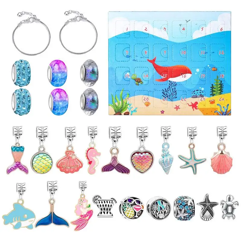 

Браслет с подвесками и календарём, на Рождество