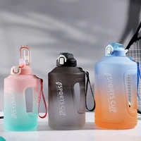gradient transparent plastic water cup outdoor water sports cup high temperature resistance with rope handle water cup for gym