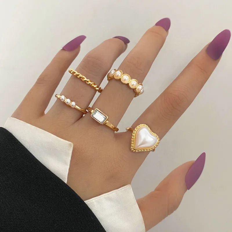 

Women Simple Inlaid Pearl Peach Heart Rings Finger Jewelry