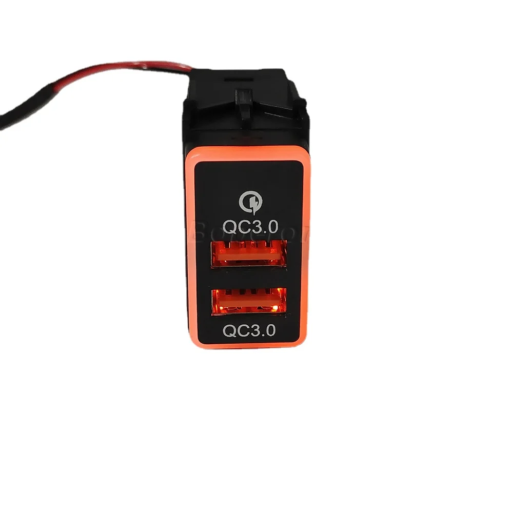 

QC3.0 автомобильное зарядное устройство с двумя USB-портами для быстрой зарядки