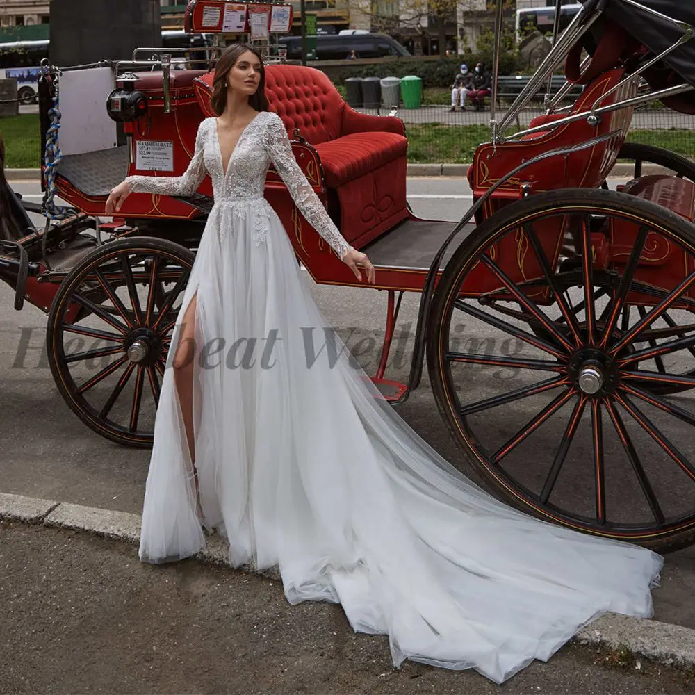 

2023 Elegant Side Split Wedding Dress for Women with Court Train Long Sleeve V-Neck Backless and Lace Applique Robe De Mariee