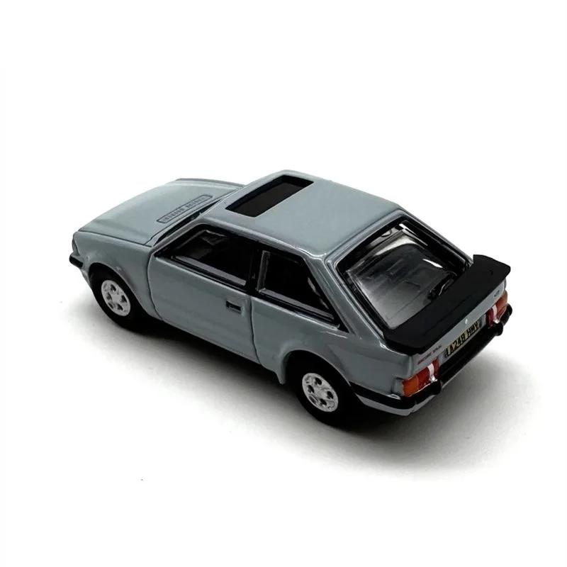 Модель автомобиля из сплава Oxford 1:76 для-d Escort XR3I