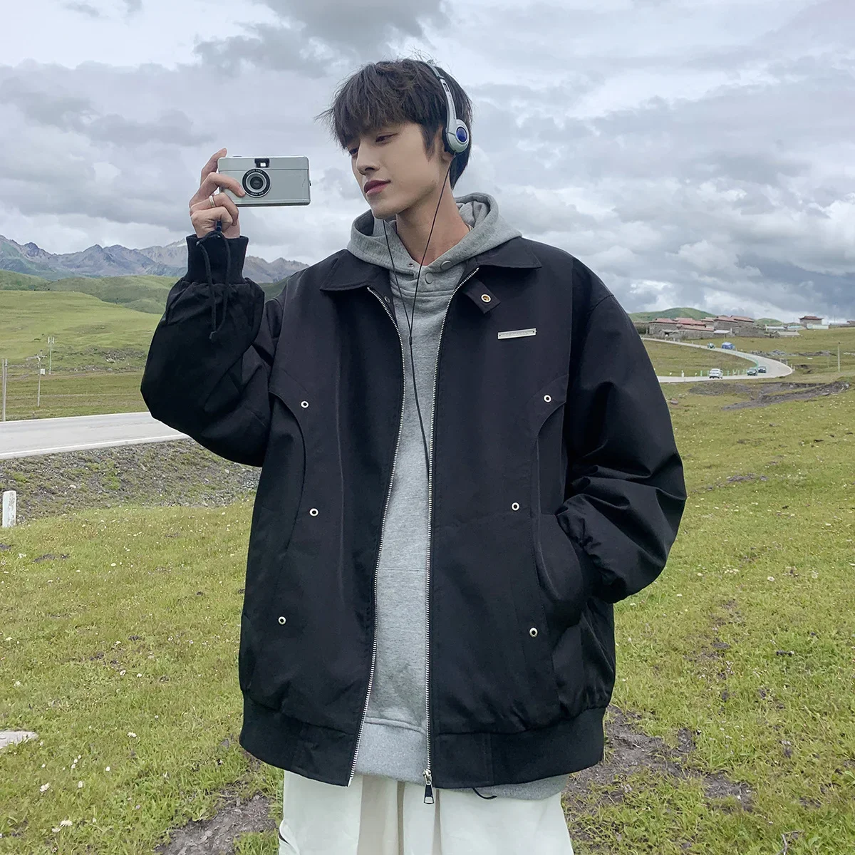 Свободная куртка-бомбер в американском стиле для мужчин новинка весны и осени 2025