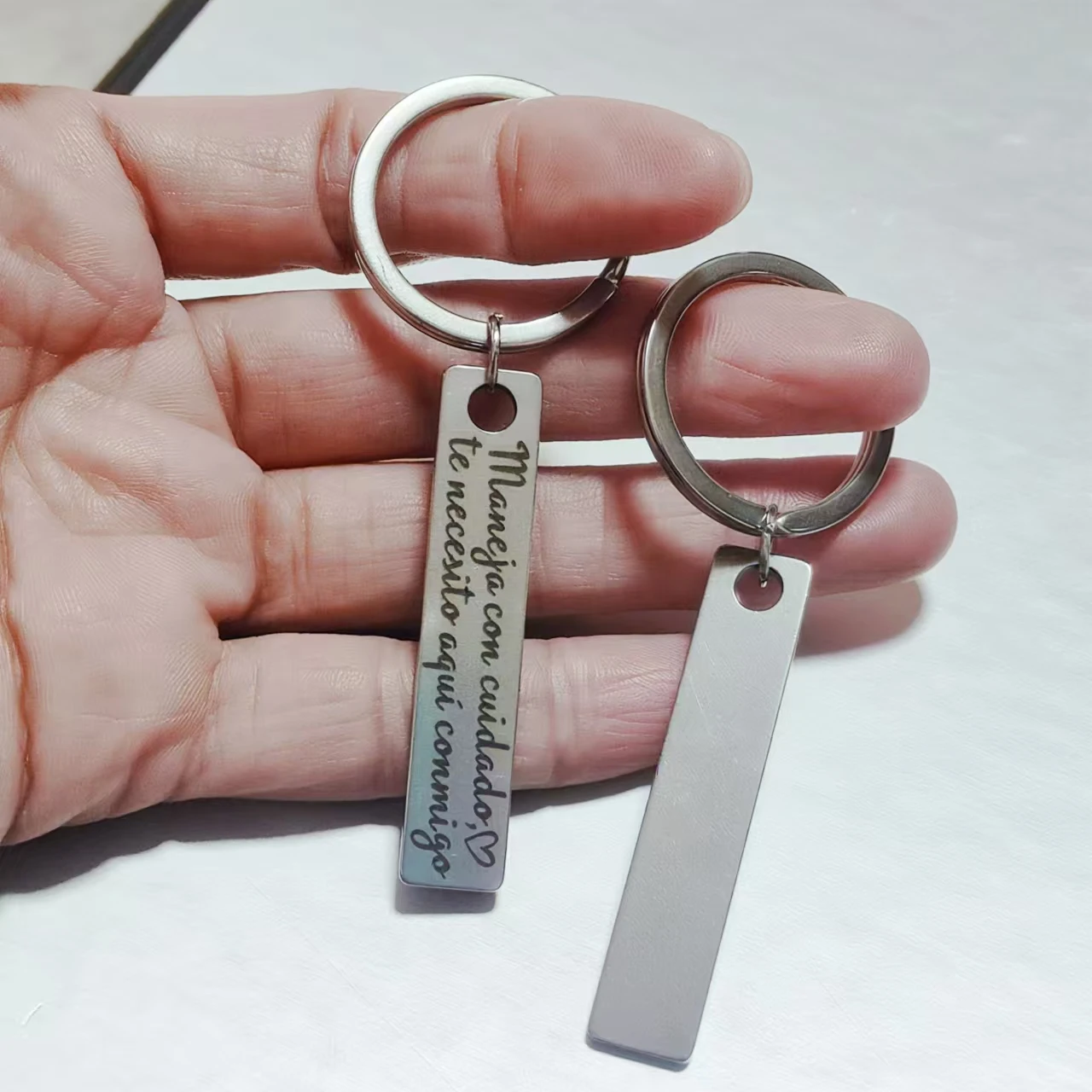 2 шт. легкого роскошного брелка с надписью из нержавеющей стали подвеска-брелок