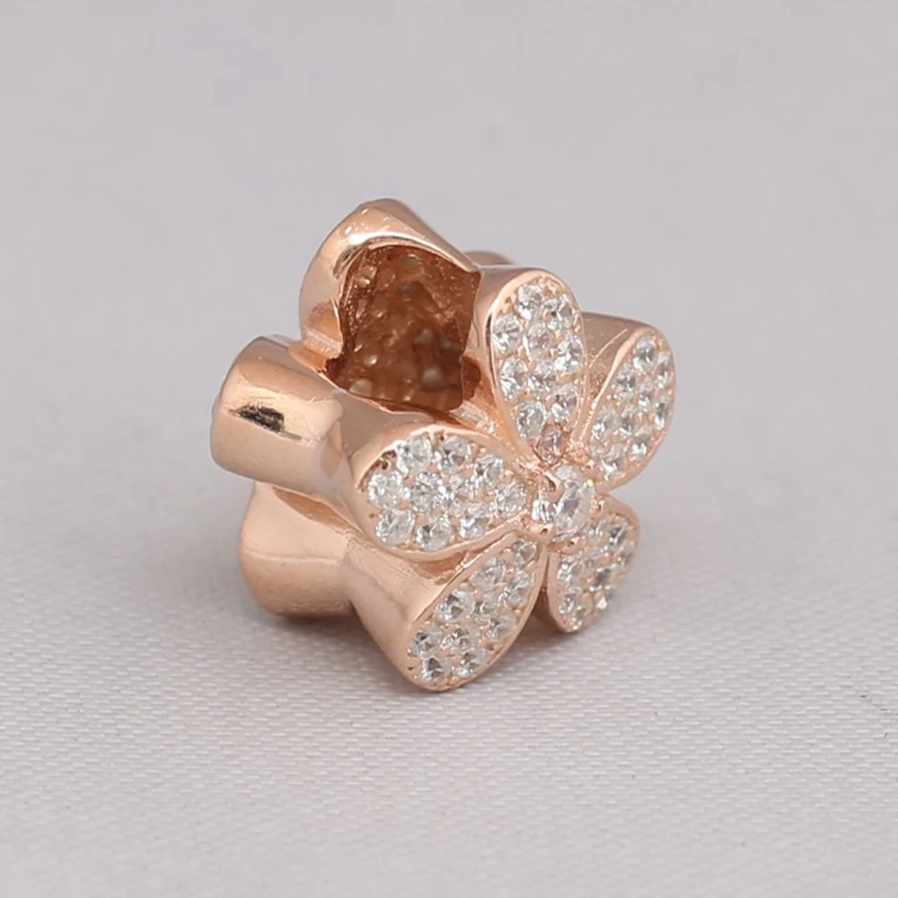 Подлинный ослепительный мерцающий Шарм-Маргаритка подходит для женского