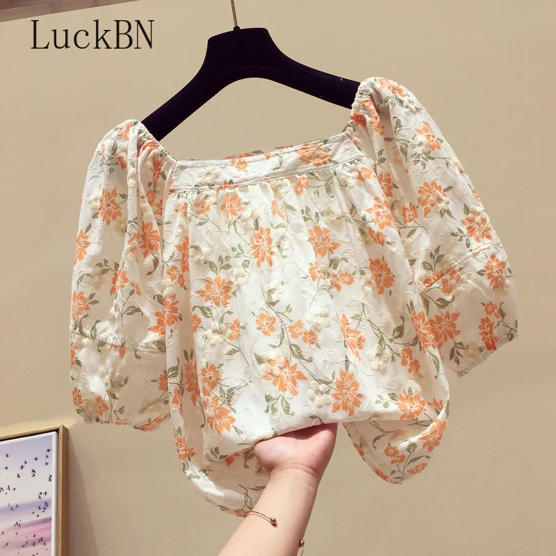 

Emrboidery Chiffon Women Blouse Summer Square Collar Lantern Sleeved Loose Elegant Office Lady Pulls Outwear Tops New Shirts