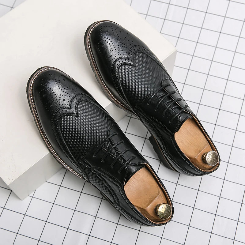 Men Fashion British Style Brogue Shoes Urban Business Men Leather Shoes Trend Comfortable Casual Shoe