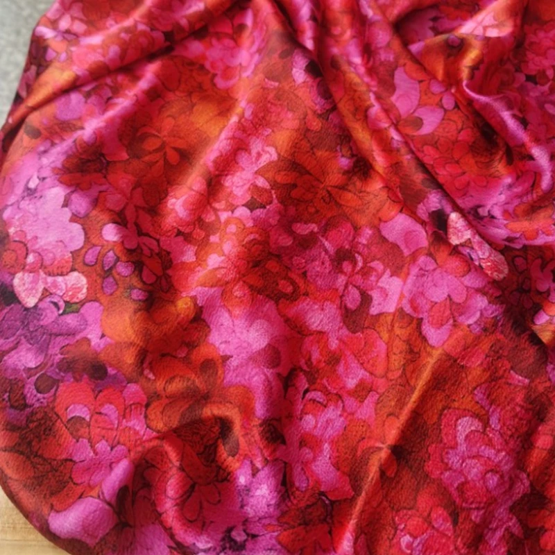 

Red Jacquard Silk Fabric 114cm Width 14 Momme Pearl Satin Natural Mulberry Silk Soft Cloth For Shirt Skirt Cheongsam Sew