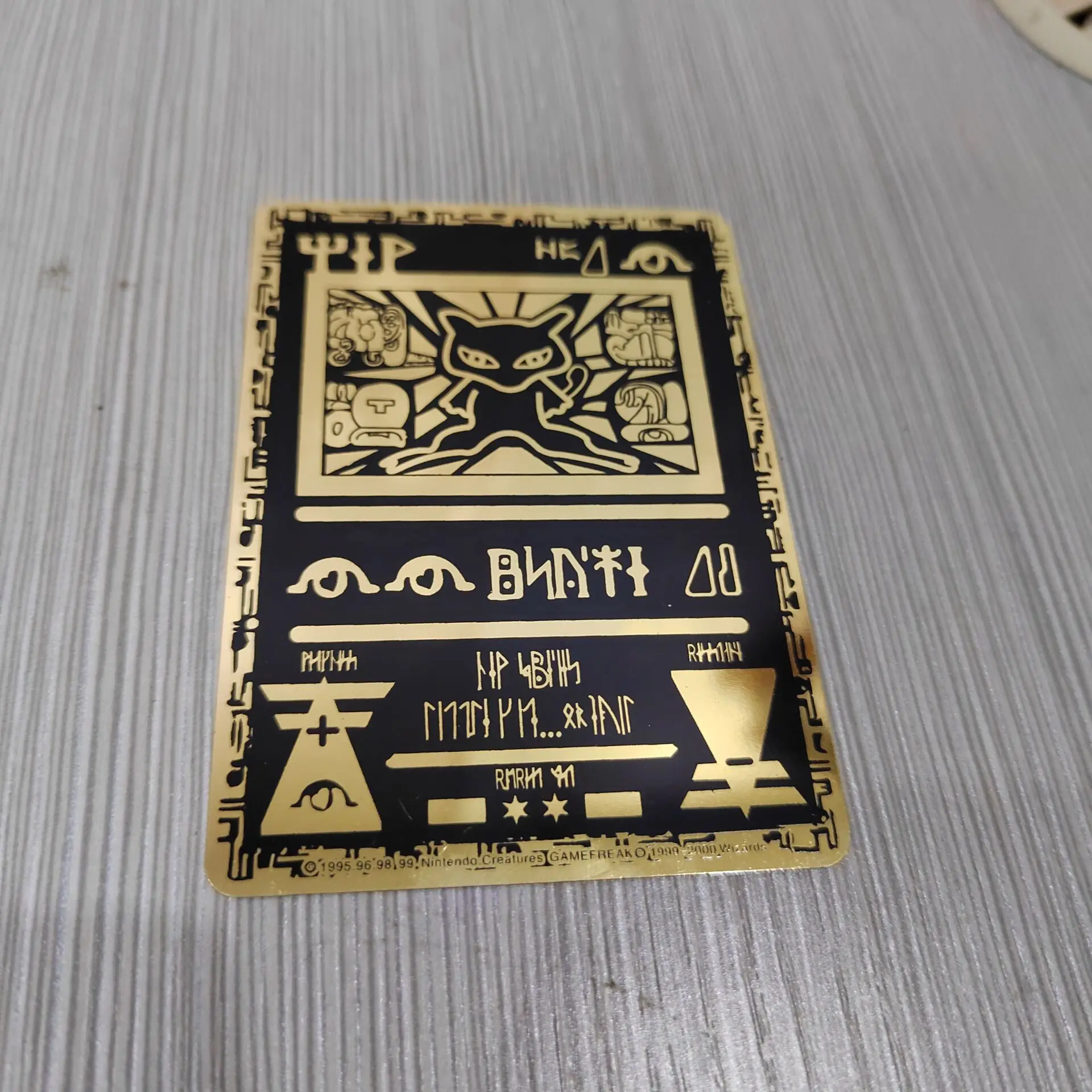 2022 Покемон железные карты черный металл Пикачу Mewtwo Eevee Сквиртл блестящие буквы