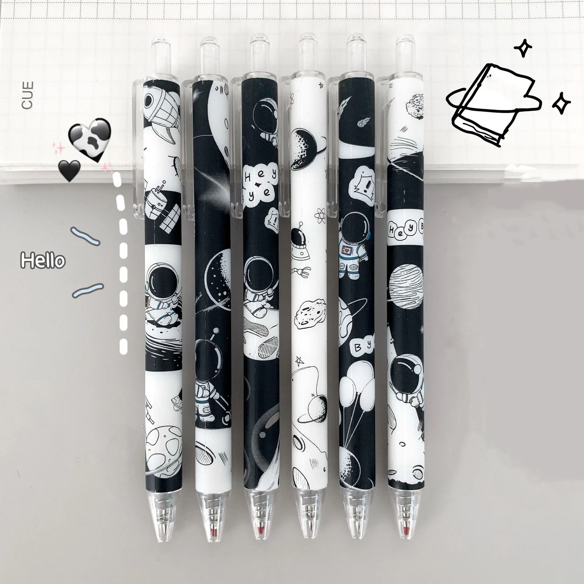 

3 Pcs /lot Black White Astronaut Moon Walkers Press Gel Pen 0.5mm black
