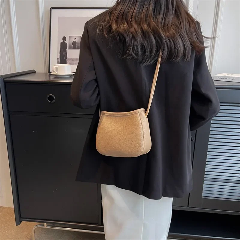 

Niche design texture bag new ins style bucket bag single shoulder crossbody