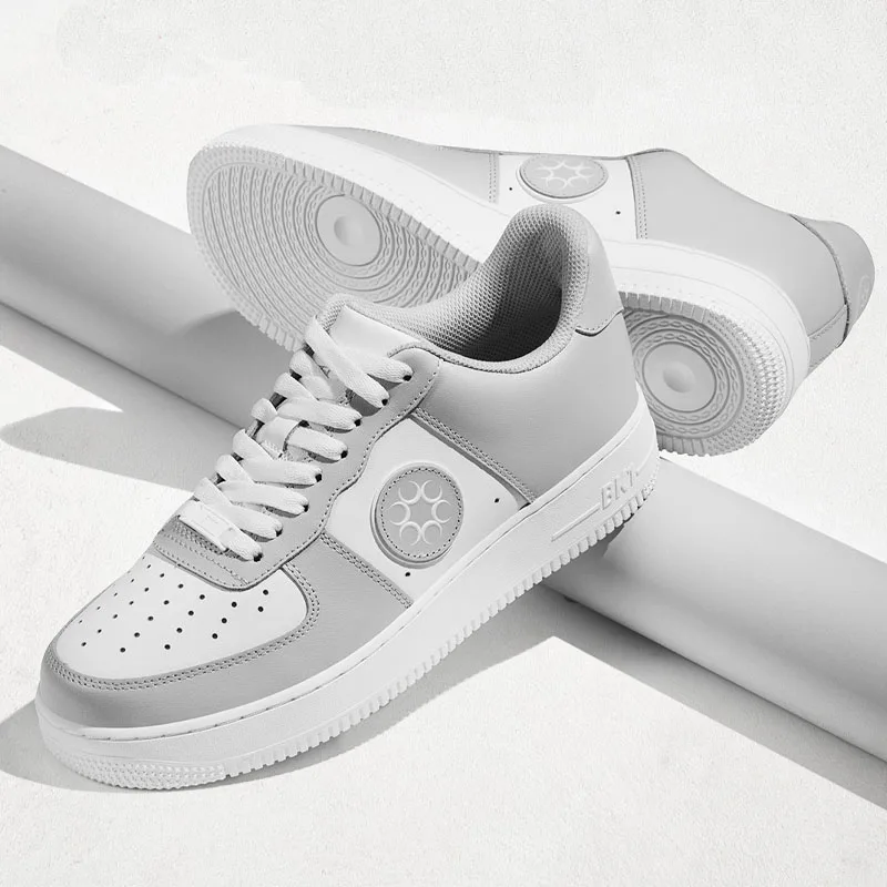 Hot Sell Men 1 Retro Low Basketball Running Shoes Triple White for Women Lunar Forces Sport Outdoor Jogging Sneakers