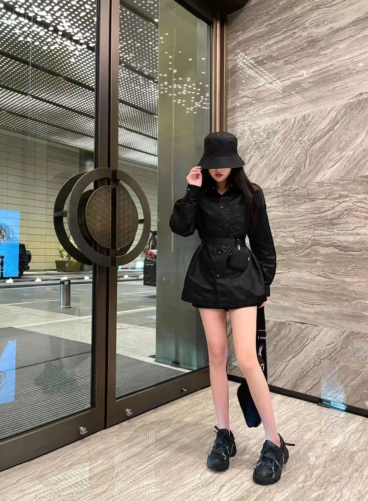 

Spring and autumn new black shirt 2022 new Korean slim waist long sleeve shirt coat