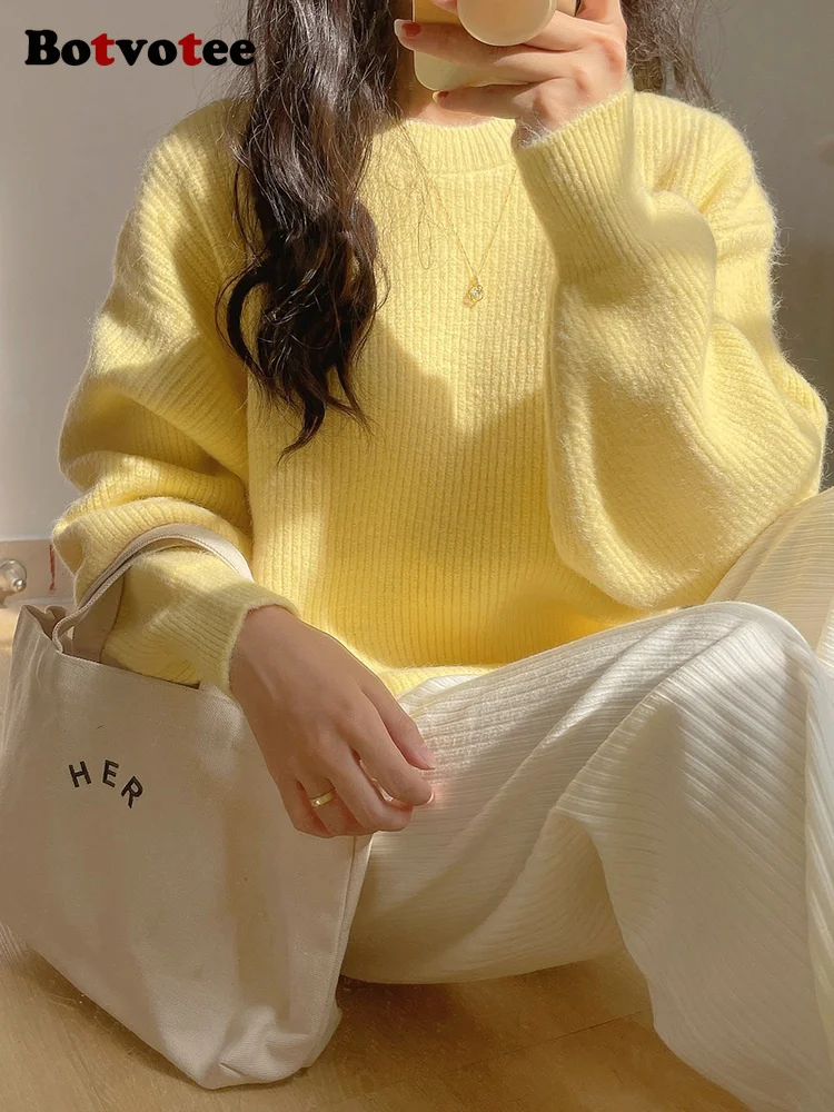 Женский свитер свободного покроя с длинным рукавом и круглым вырезом |