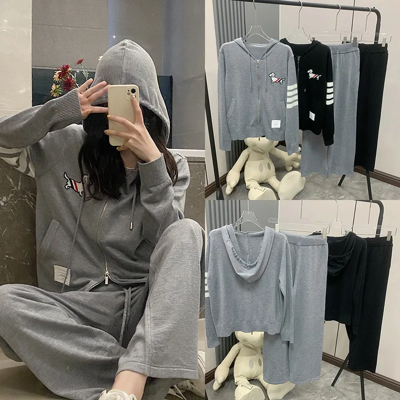 

High Quality Korean Style TB Grey Black Set Dog Set Women's European Casual Classic Hooded Sweater Pants Sports Two Piece Set