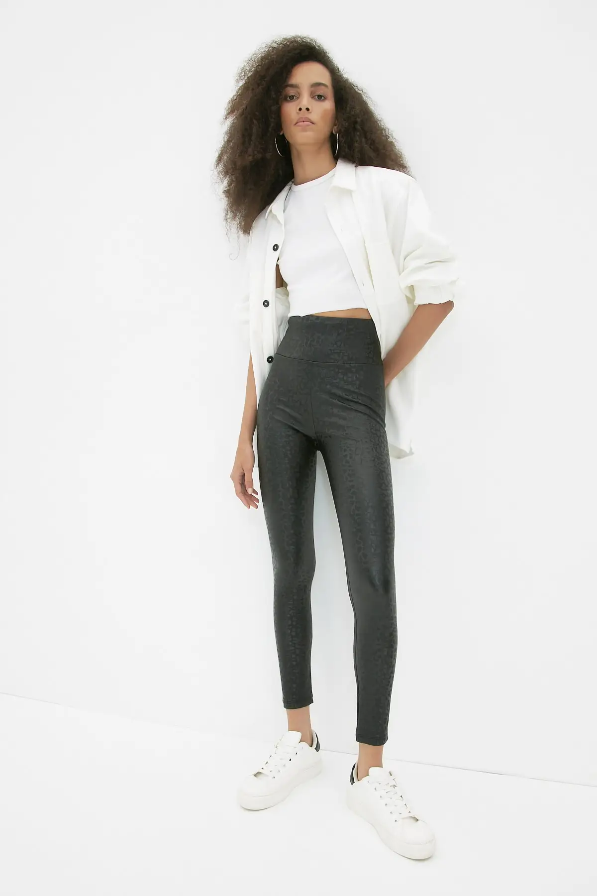 

Trendyol Leather Looking Printed Knitted Leggings TWOAW22TA0099