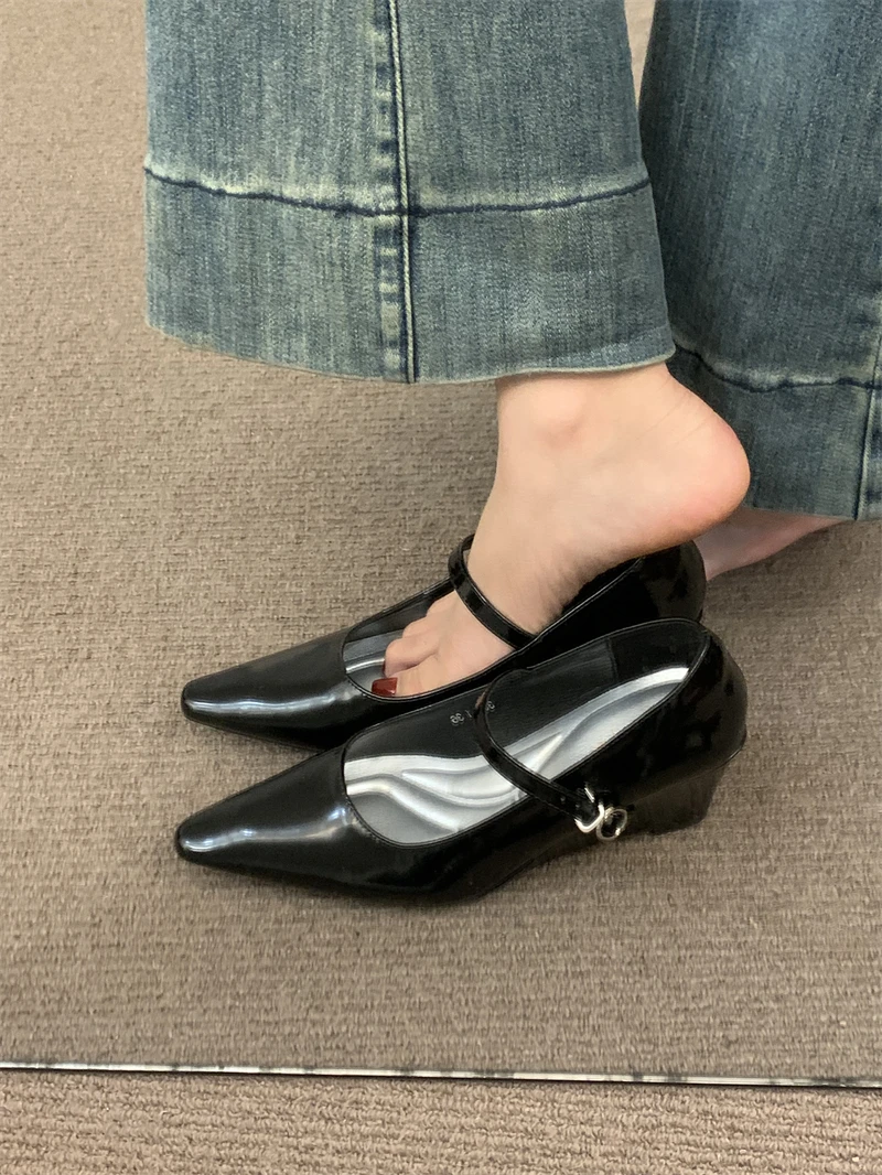 2024 коричневые осенние женские повседневные балетки на танкетке модные с острым