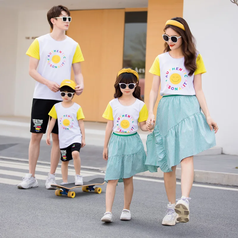 

Family Matching Outfits Mother Daughter T-shirt &Dresses Father Son Matching T-shirt & Shorts Husband and Wife Matching Outfits