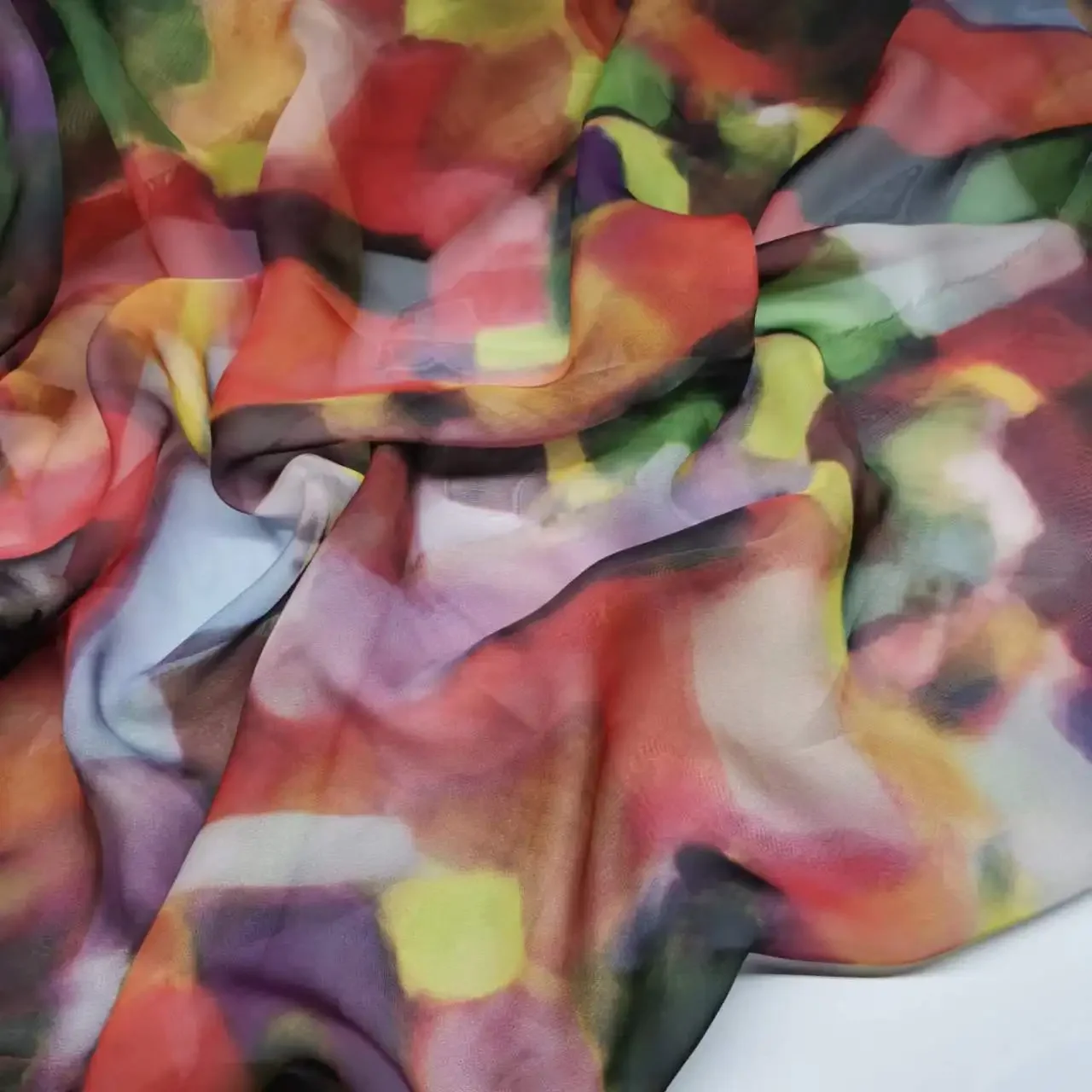 Шифоновая ткань