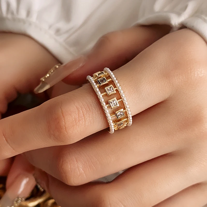 

DREJEW Gold Colour Hollow Square Patchwork Ring Delicate Imitation Pearls Women's Ring Wedding Engagement Bridal Rings Jewelry