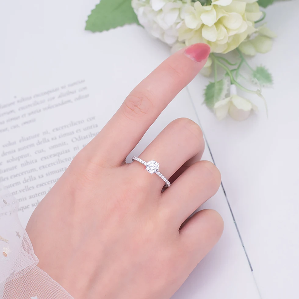 1CT D Color Round Cut 14K White Gold Lab Grown Diamond Engagement Ring CVD HPHT diamond With IGI Certificate