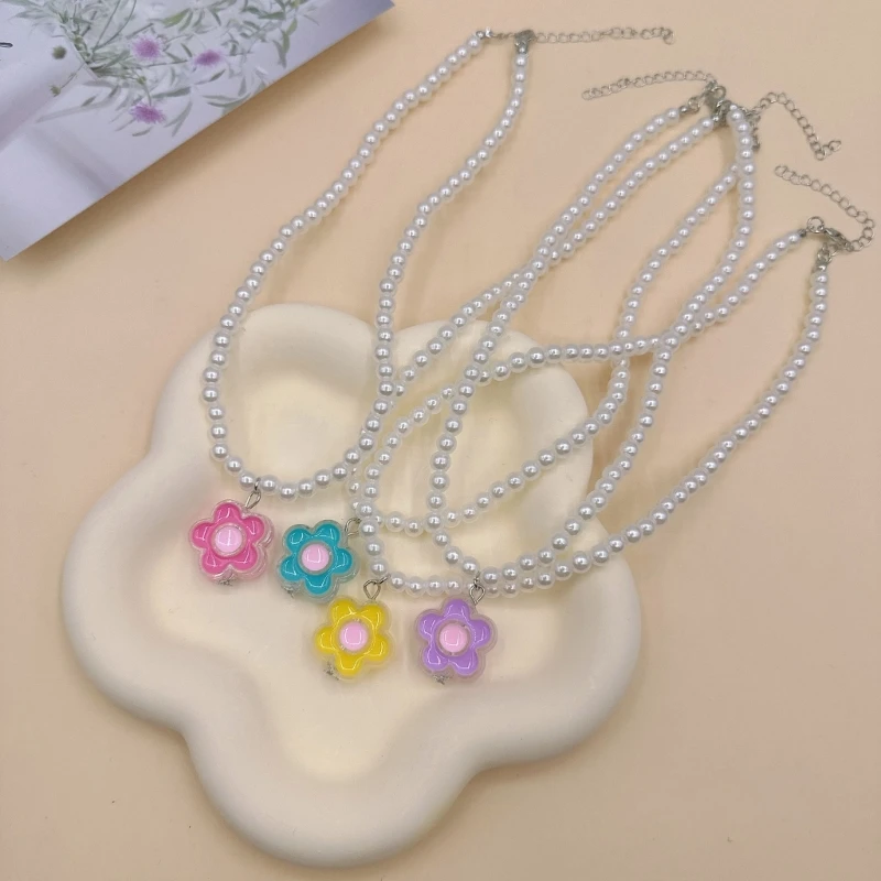 

Y2K Accessories Fashion Colorful Flower Pendant Necklace Egirl Sweet Cool Pearls