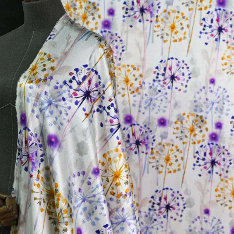 

Herringbone Jacquard Silk Fabric 140cm Width 20 Momme Mulberry Silk Sambo Satin Soft Cloth For Cheongsam Dress Sewing