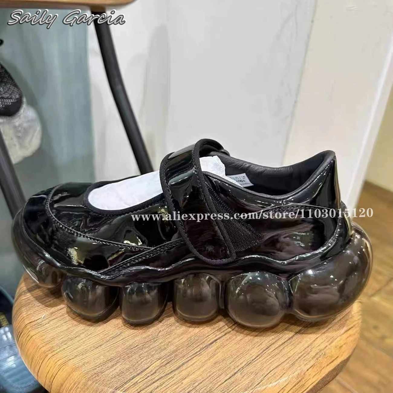 Кроссовки женские из лакированной кожи на воздушной подушке липучке летняя