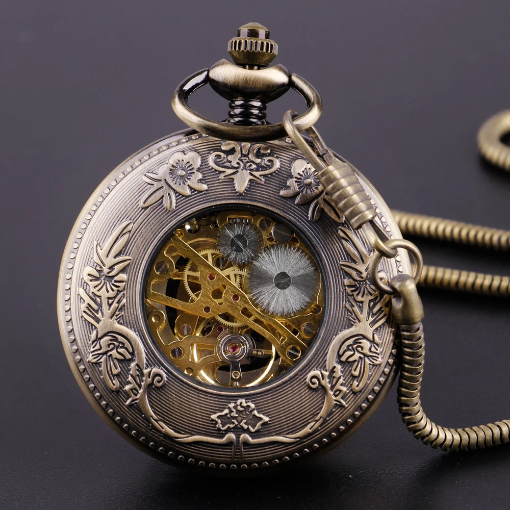 Women's Pocket Watch Vintage Hollow Roman Digital Display Mechanical Movement Pocket Fob Watches With Chain Unisex Gift