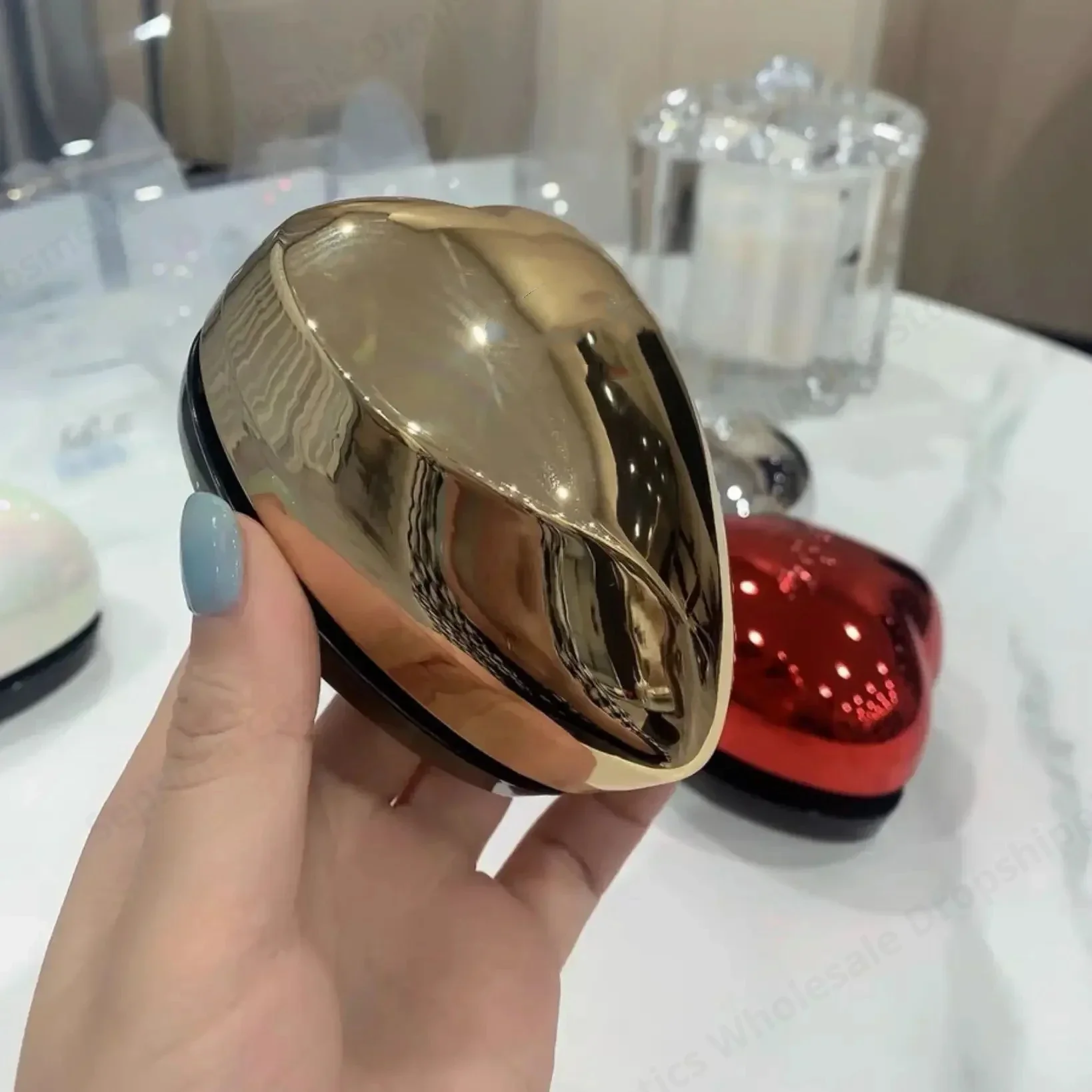 Щетка для волос в форме сердца маленькая дорожная щетка распутывания