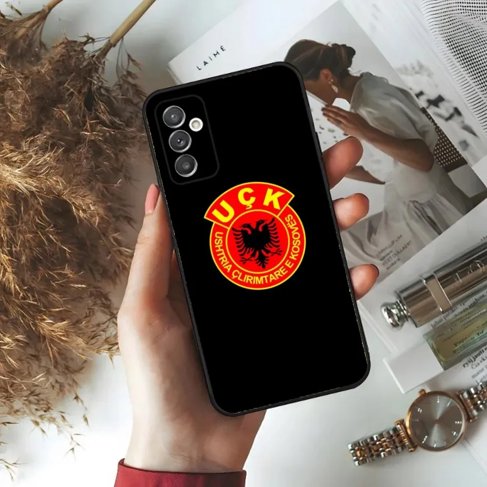 Чехол для телефона UCK Kosovo Liberation Army Samsung S24 23 22 30 21 10 9 Ultra Plus Lite FE 5G черный мягкий чехол