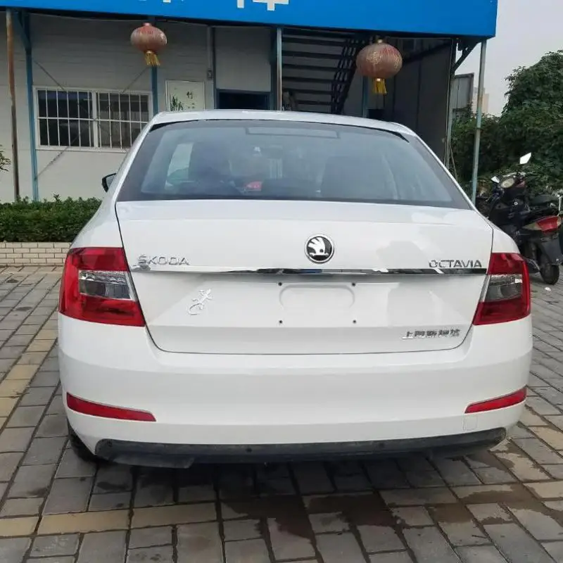 Автомобильные аксессуары для Skoda Octavia 2007-2011-2012 2013-2014 2015-2017 задняя дверь Нижняя