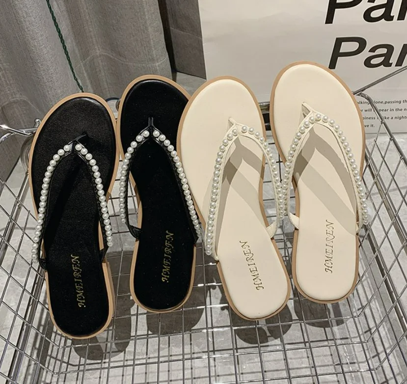 

Comfortable Hot Sale New Flip Flops Women's Fashion Sandals Flat Bottom Classic Female Summer Slippers