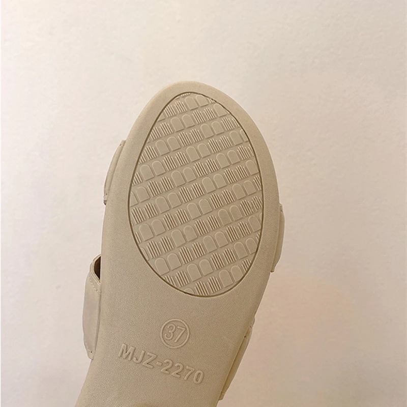 Simple Style Summer Seaside Vacation One Word Slips Non-slip Ladies Flat Bottom Outside Wear Sandals Temperament Casual Slippers