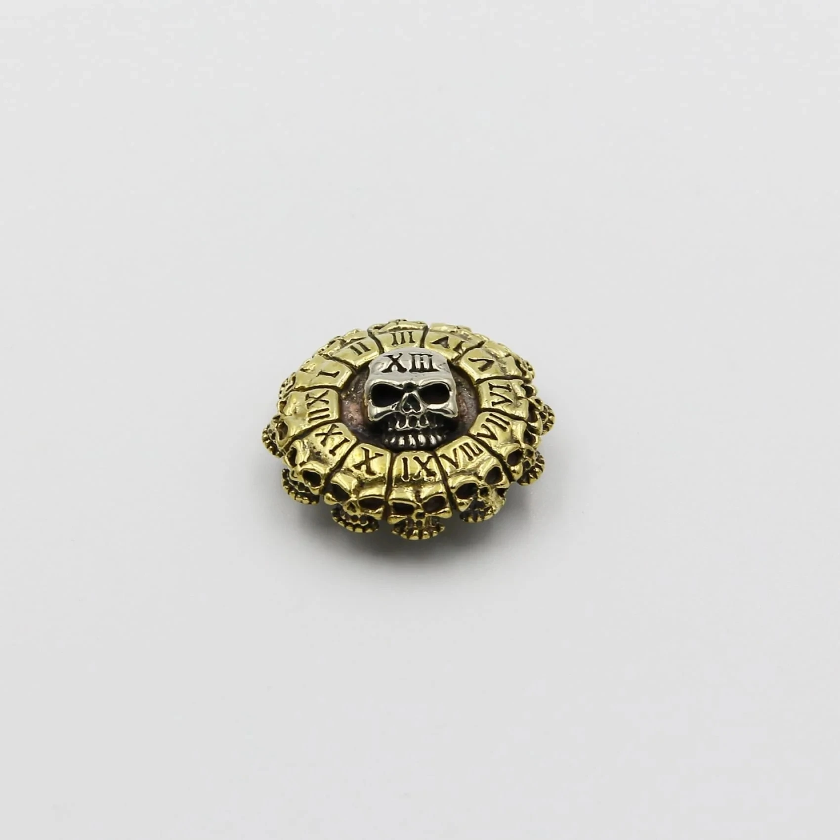 Фото Ретро-Дьявол Conchos, аксессуары для украшения из кожи, цвет латуни и серебра, заклепки с закручивающейся крышкой №1