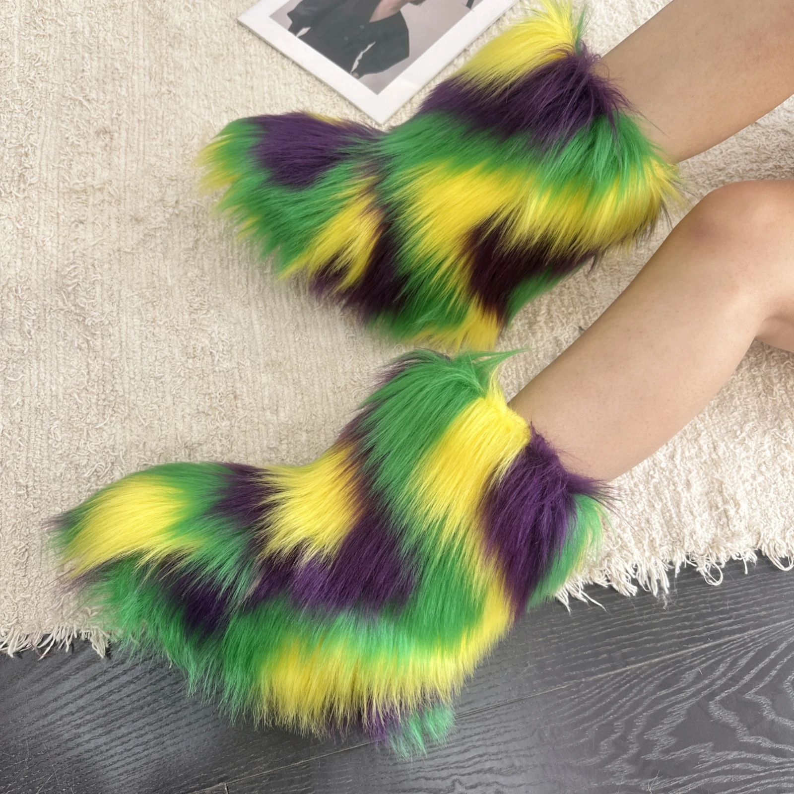 Фото Женские короткие меховые сапоги Mardi Gras Mambo из искусственного меха, пушистые, теплые, удобные, для улицы, на плоской подошве №5