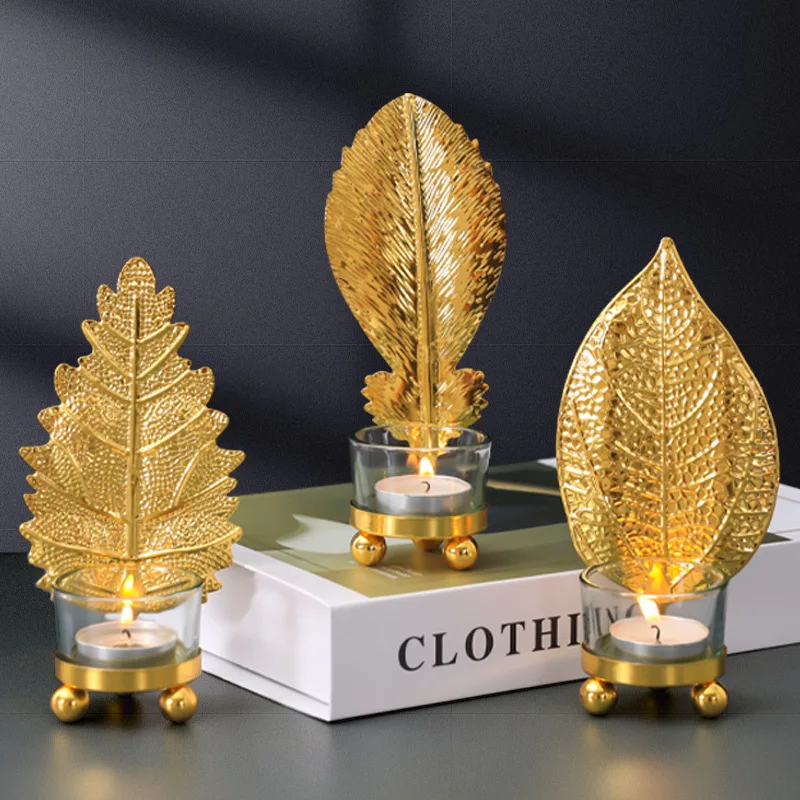 

Nordic Light Luxury Iron Leaves Desktop Candlestick Dining Room Living Room Aromatherapy Candlestick Romantic Wedding Decoration