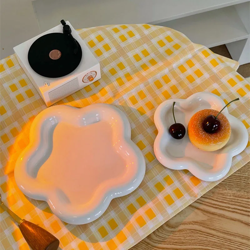 

Korean Ins Dinner Dish White Plump Plate Cute Flower Breakfast Creative Tableware Ceramic Dessert Tray Salad Household Sweetmeat