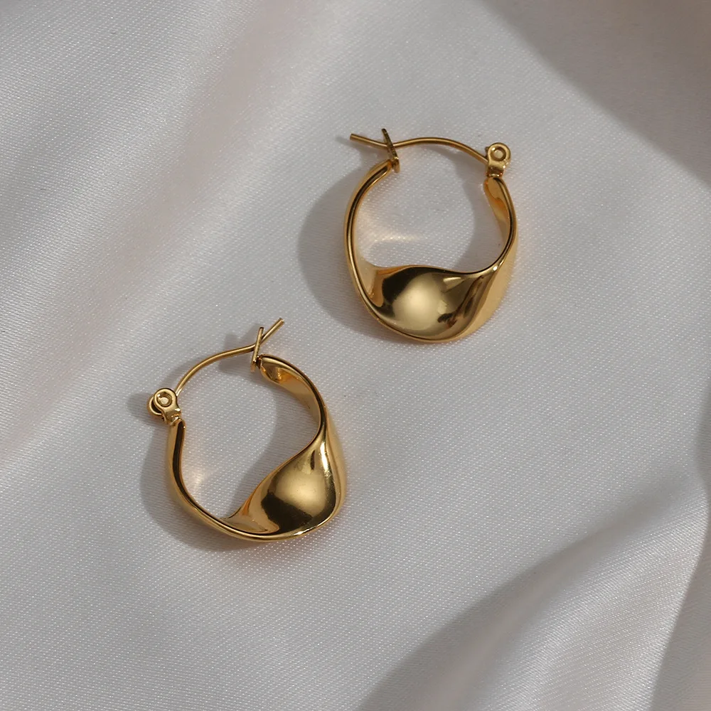 

G&D Fashion Exaggerated Earrings Female Personality Trend Irregular Small Twist Design Small Earrings Birthday Gift Waterproof