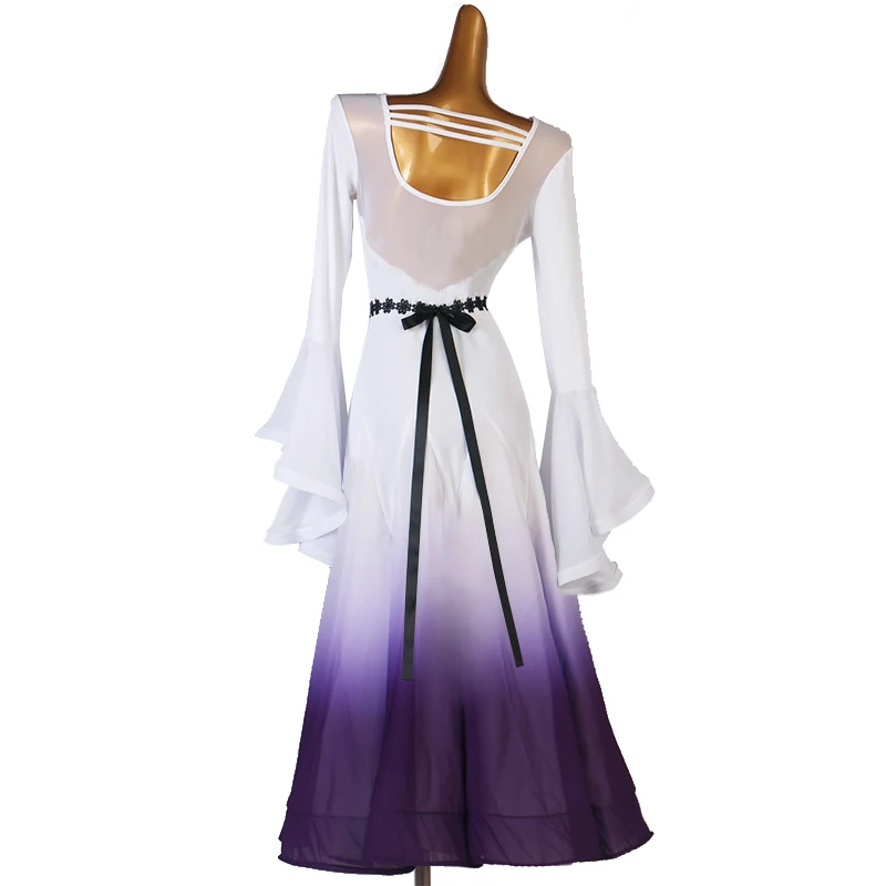 Танцевальное платье с большой юбкой для бальных танцев