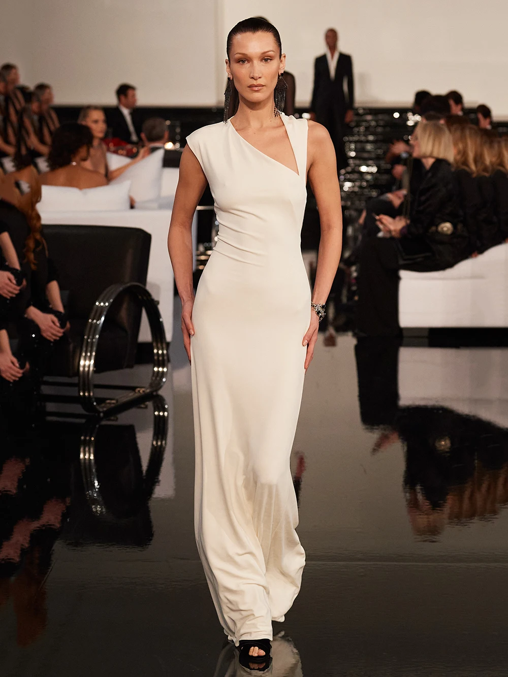 

2022 Summer New Women'S White Sexy Sleeveless Diagonal Neck Backless Long Dress Bodycon Celebrity Club Party Runway Dress