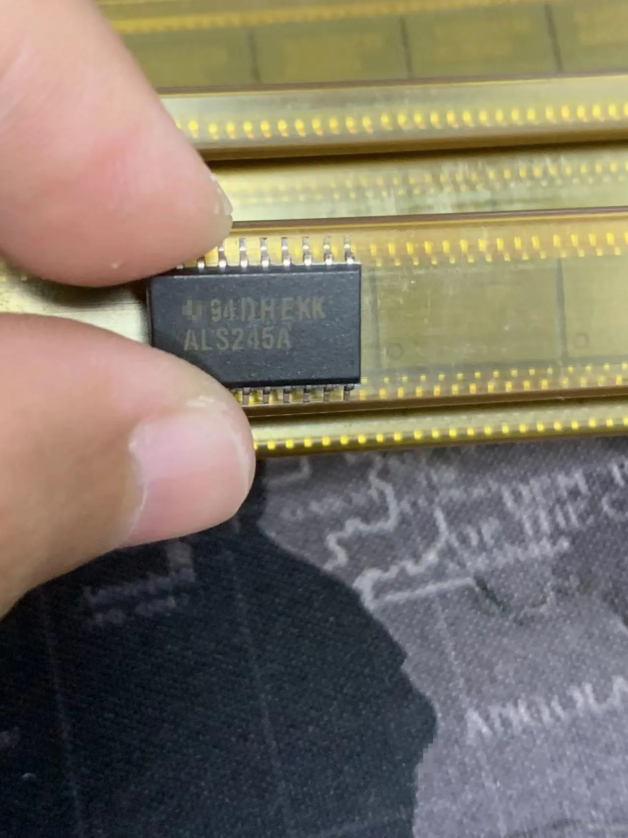 

ALS245A подходящий BOM/универсальный чип для приобретения оригинального