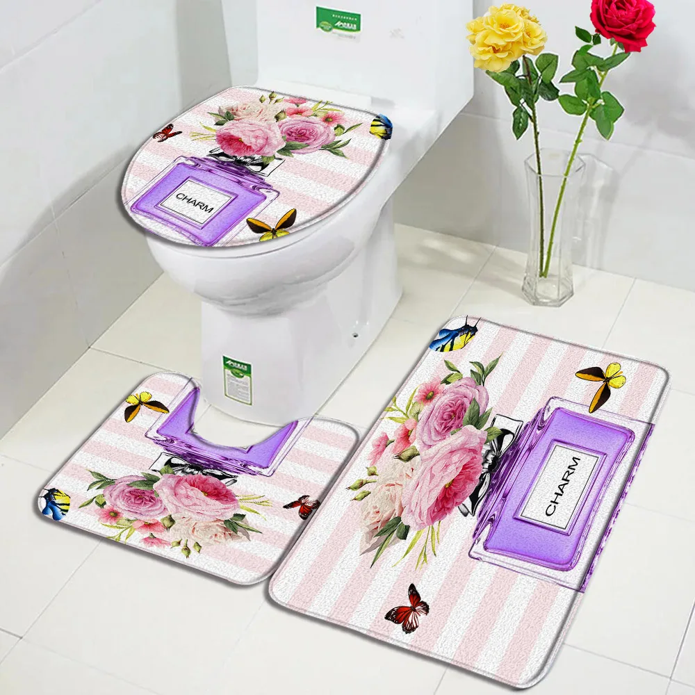 Набор ковриков для ванной комнаты с розовыми цветами и рисунком в черно-белую