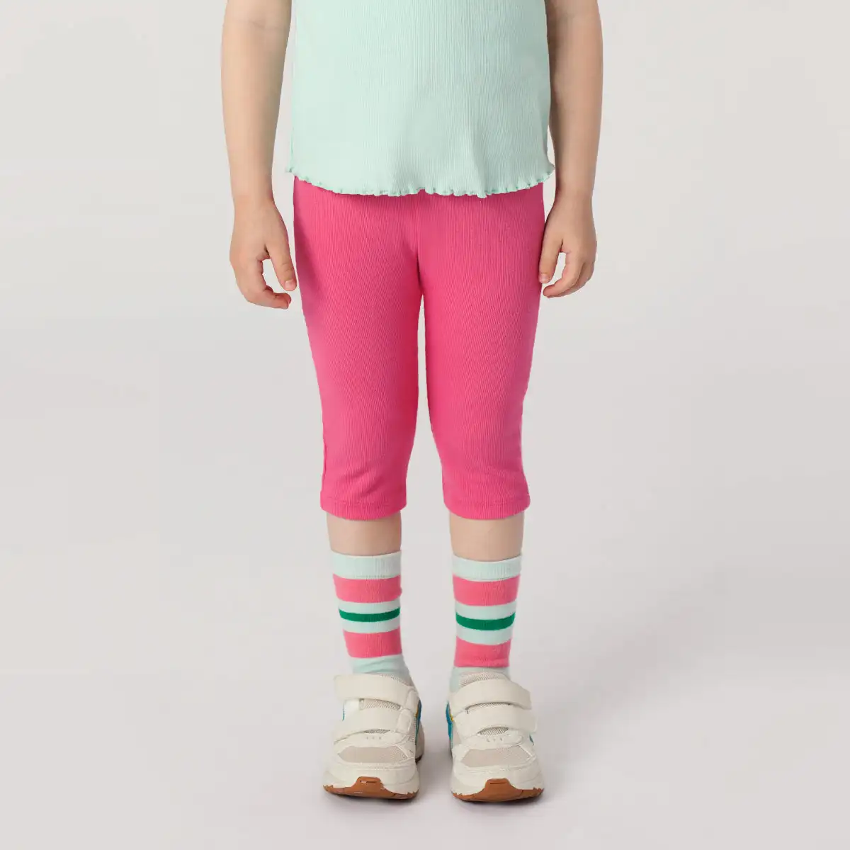 

MARC&JANIE Girls Summer Stretch Knit Cropped Base Layer Capri Pants 230882