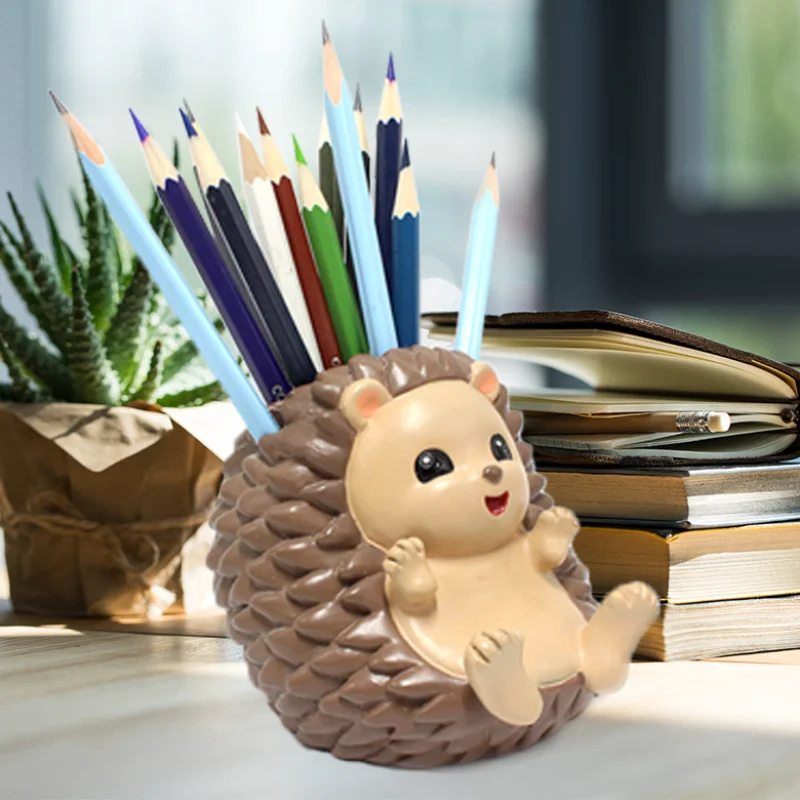 

Creative Office Stationery and Home Crafts Desktop Resin Ornaments Hedgehog Pen Container Mobile Phone Bracket Office Decoration