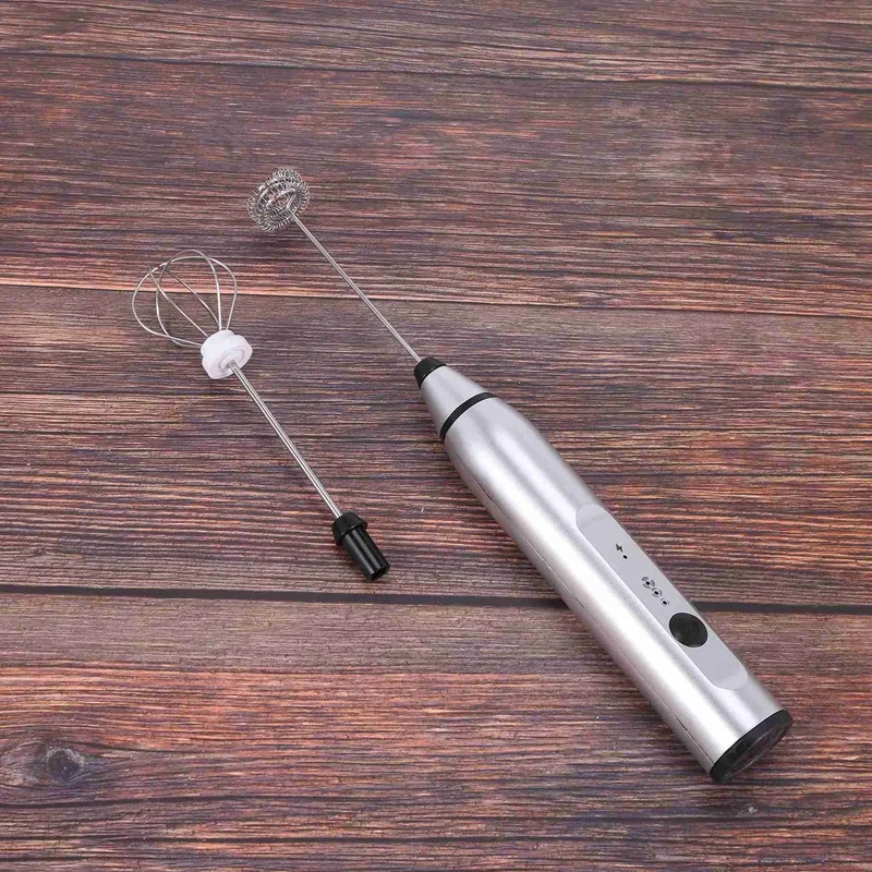 

2X перезаряжаемый Электрический вспениватель молока с 4 венчиками, ручная вспениватель для кофе, латте, капучино, горячего шоколада