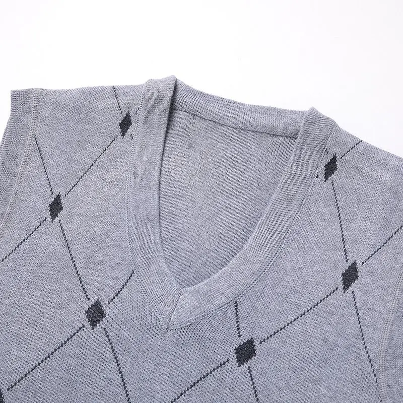 Classic Style Men's Knitting Cashmere Wool Blend Vest V Collar Loose Style Contrast Color High-quality Soft Keep Warm Vest G42