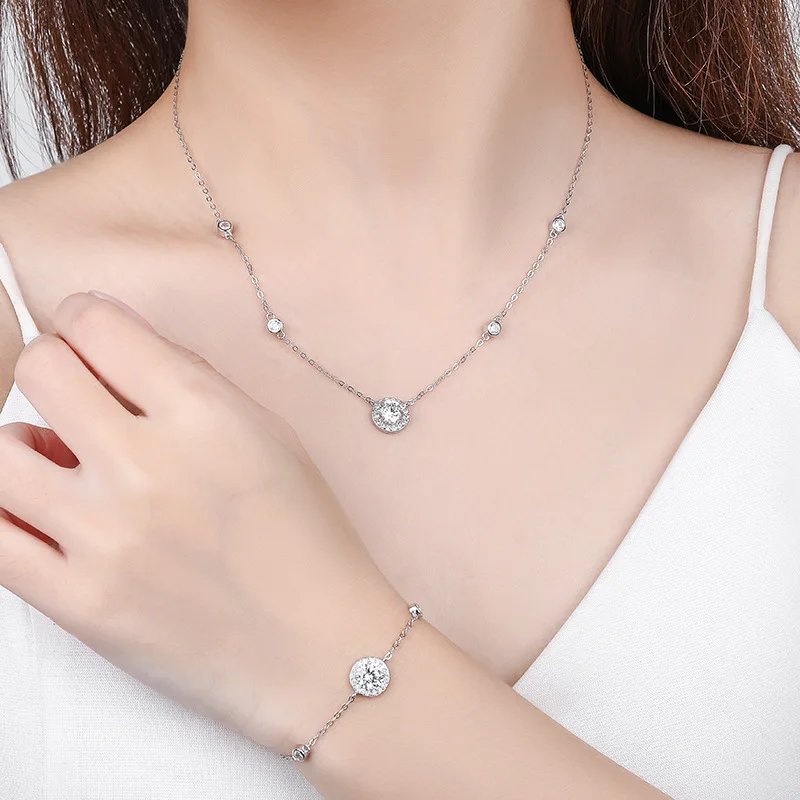 

new in necklace Simply Small 1 Carat Round Brilliant Moissanite Pendant Necklace Silver colour Wedding Party Fine Jewelry Gift