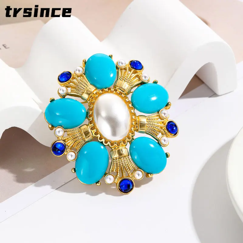 

Vintage Temperament Court-style Brooch Round Baroque Jewelry Luxury Retro Party Wedding Brooches Pins Unisex High-end Corsage